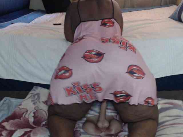 Prettybkack25 webcam