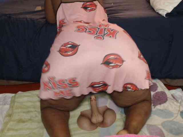 Prettybkack25 webcam