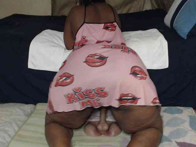 Prettybkack25 webcam