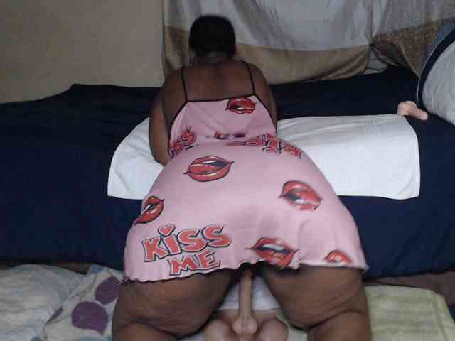 Prettybkack25 webcam