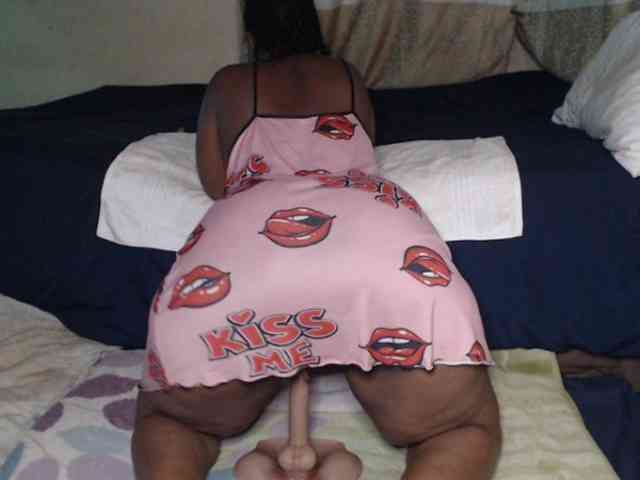 Prettybkack25 webcam