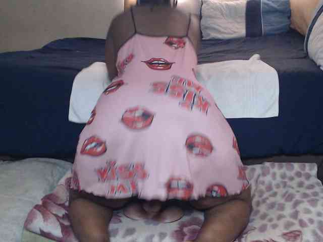 Prettybkack25 webcam