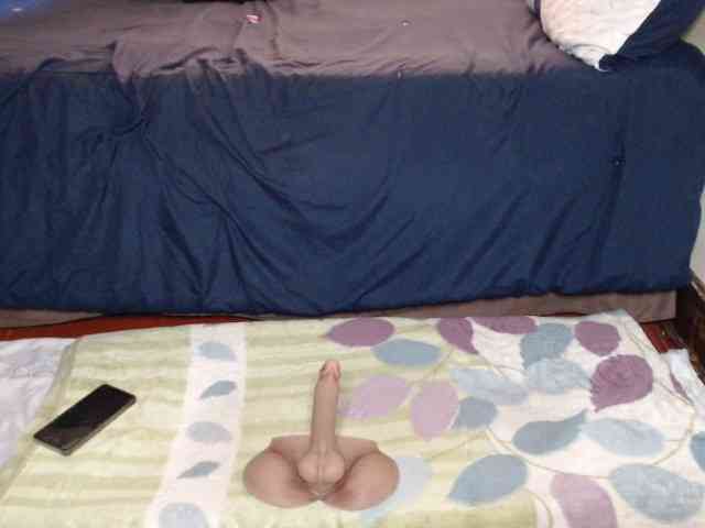Prettybkack25 webcam