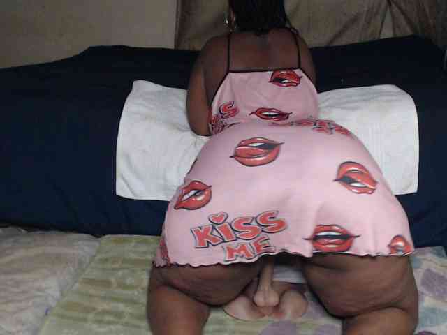 Prettybkack25 webcam