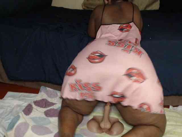 Prettybkack25 webcam