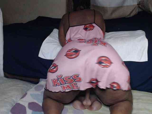 Prettybkack25 webcam