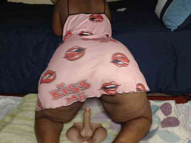 Prettybkack25 webcam
