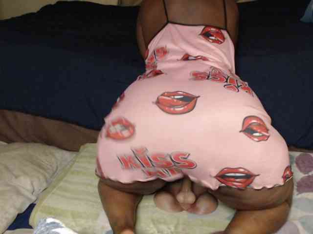 Prettybkack25 webcam