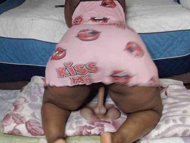 Prettybkack25 webcam