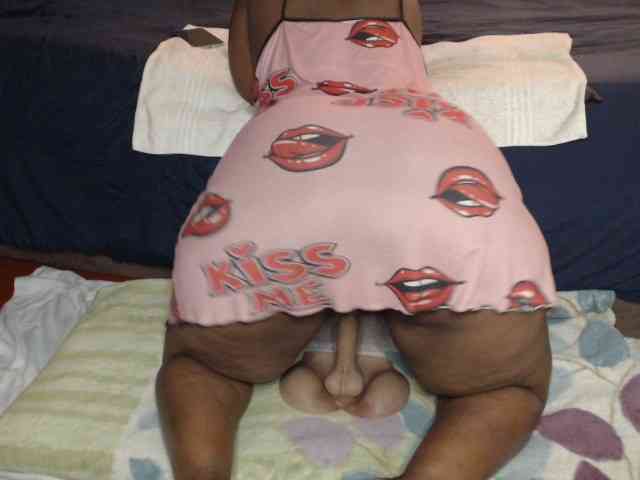 Prettybkack25 webcam