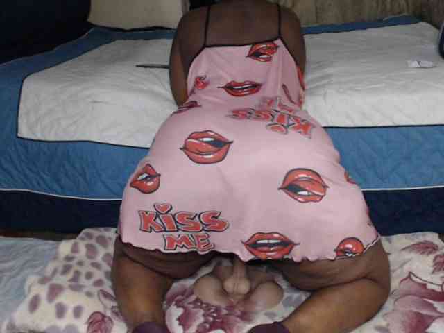 Prettybkack25 webcam