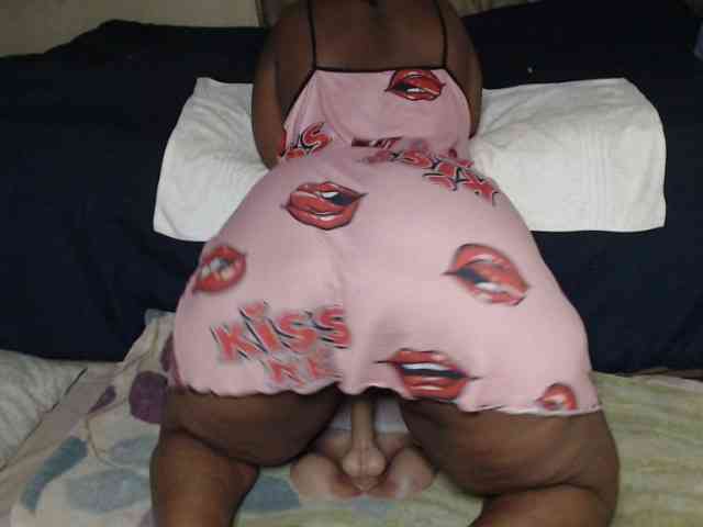 Prettybkack25 webcam