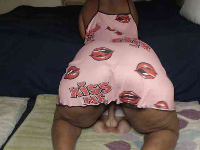 Prettybkack25 webcam