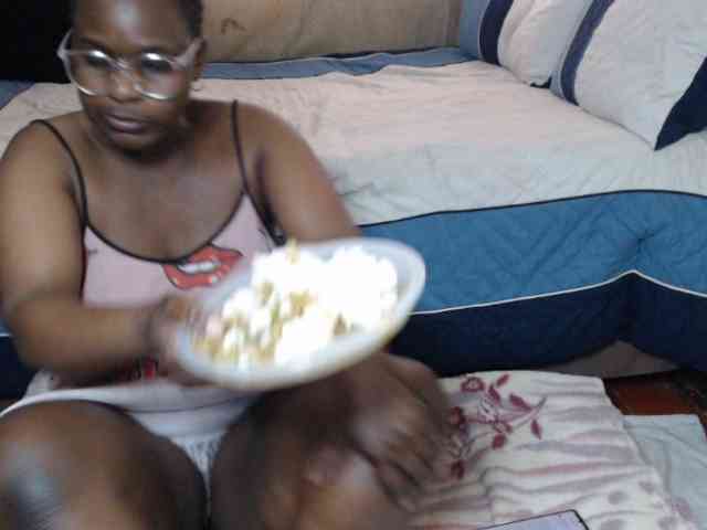 Prettybkack25 webcam