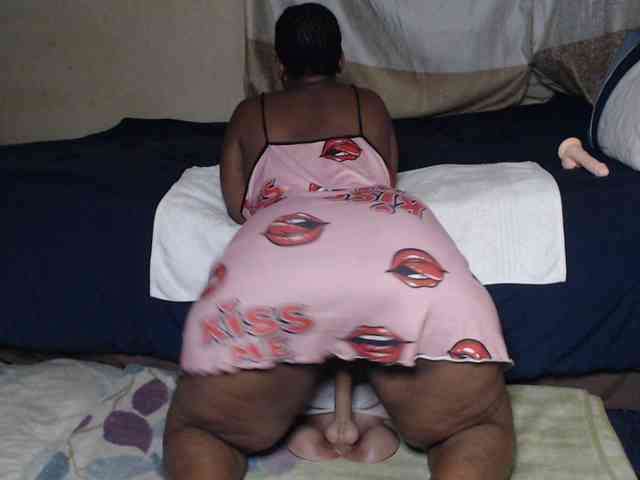 Prettybkack25 webcam