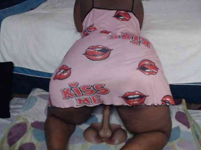 Prettybkack25 webcam