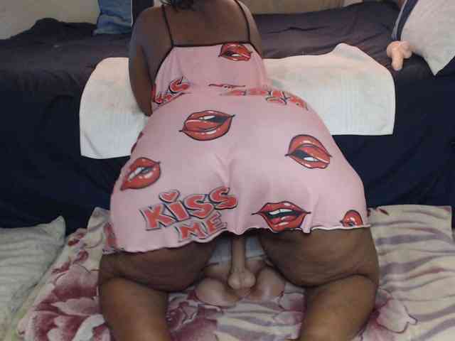 Prettybkack25 webcam