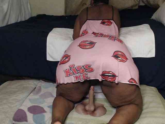 Prettybkack25 webcam