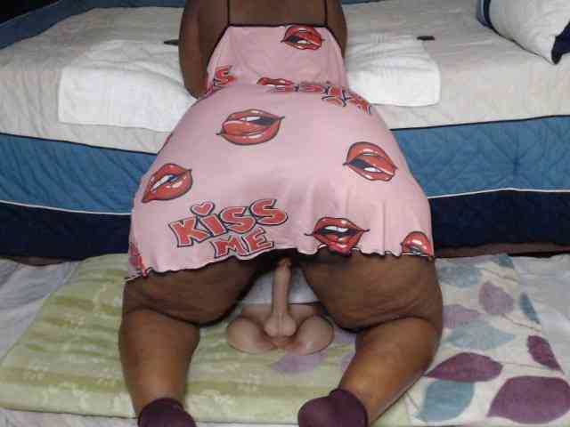 Prettybkack25 webcam