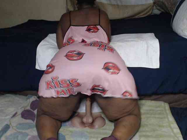 Prettybkack25 webcam