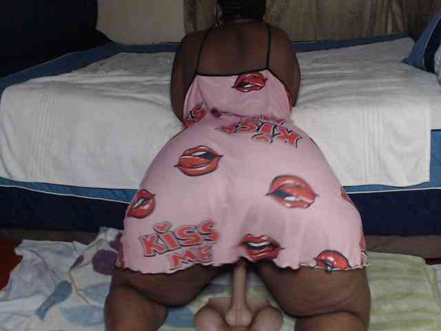 Prettybkack25 webcam