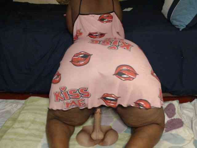 Prettybkack25 webcam