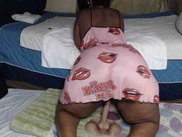 Prettybkack25 webcam