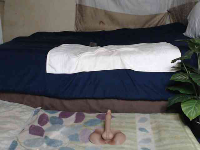 Prettybkack25 webcam