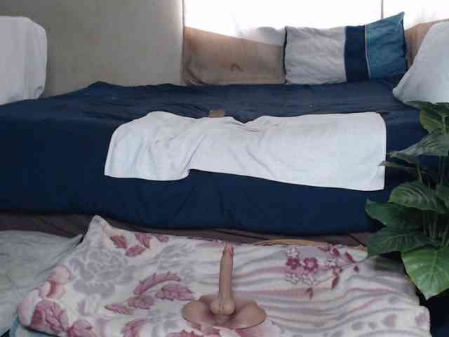 Prettybkack25 webcam