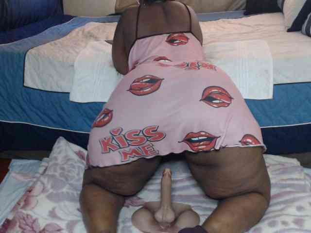 Prettybkack25 webcam