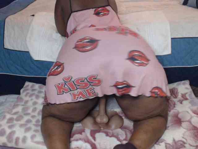 Prettybkack25 webcam