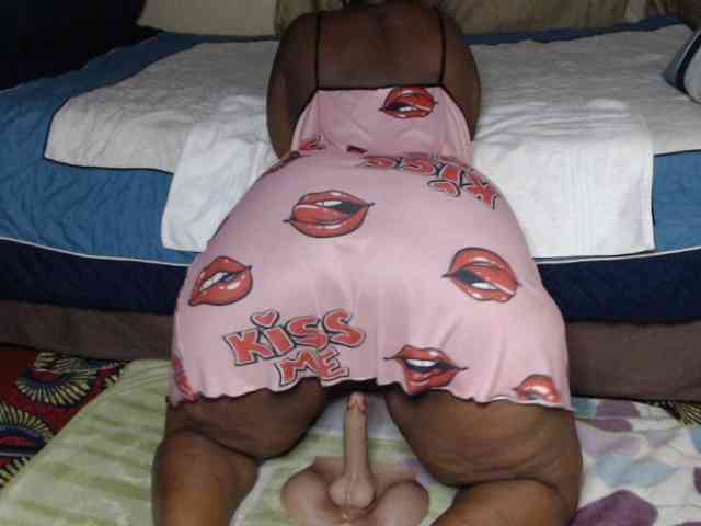 Prettybkack25 webcam