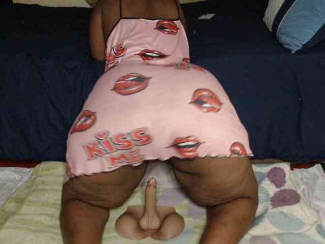 Prettybkack25 webcam