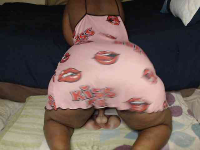 Prettybkack25 webcam