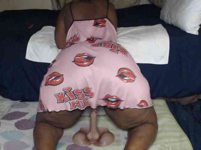 Prettybkack25 webcam