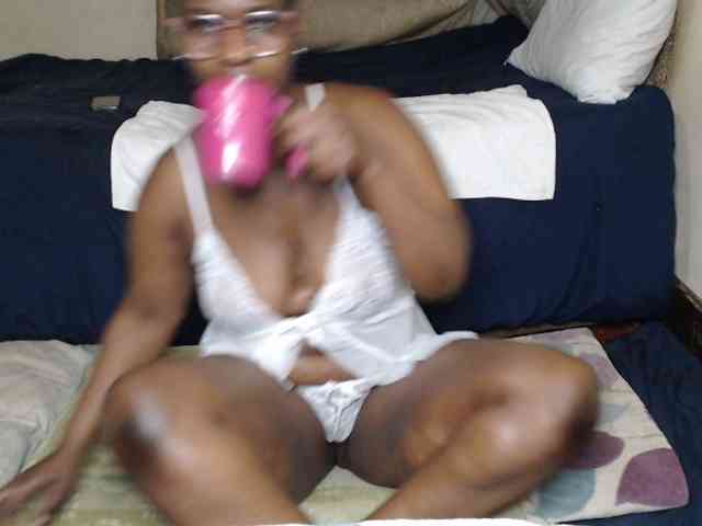 Prettybkack25 webcam