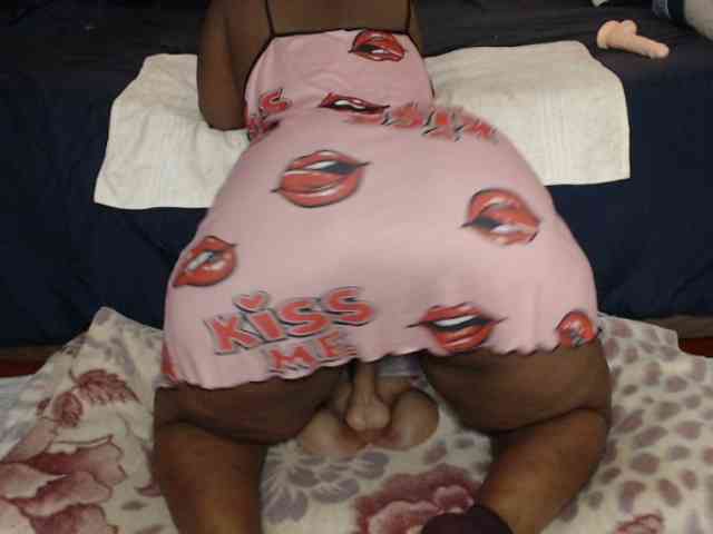 Prettybkack25 webcam