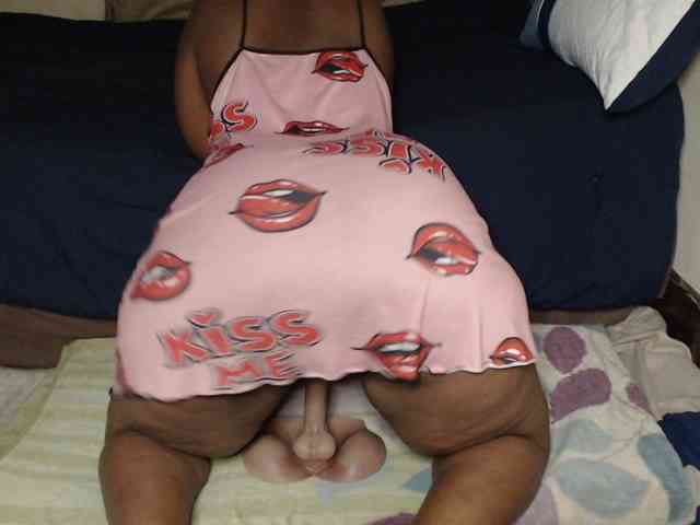Prettybkack25 webcam