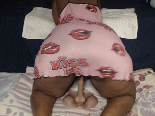 Prettybkack25 webcam