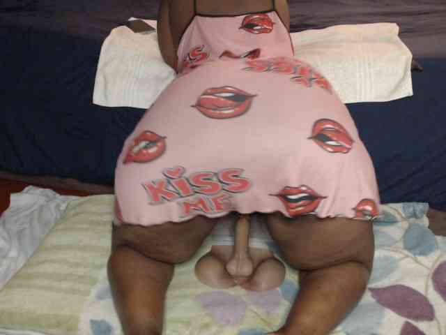 Prettybkack25 webcam
