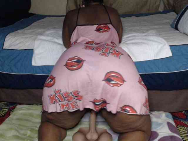 Prettybkack25 webcam