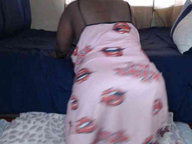 Prettybkack25 webcam
