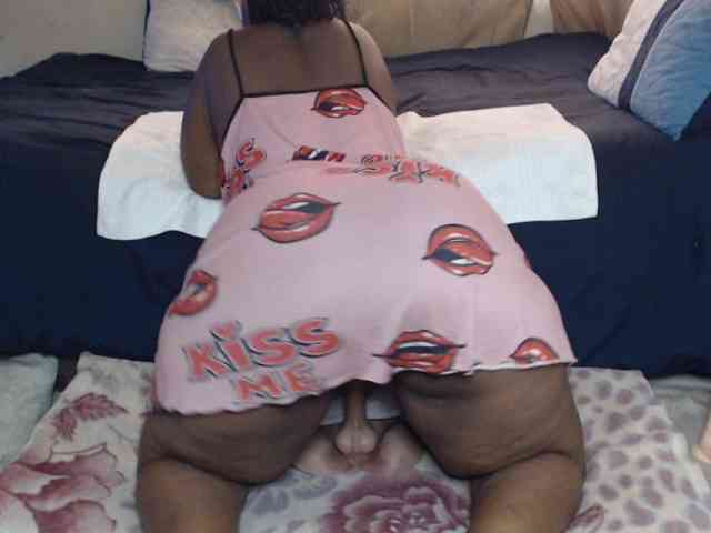Prettybkack25 webcam
