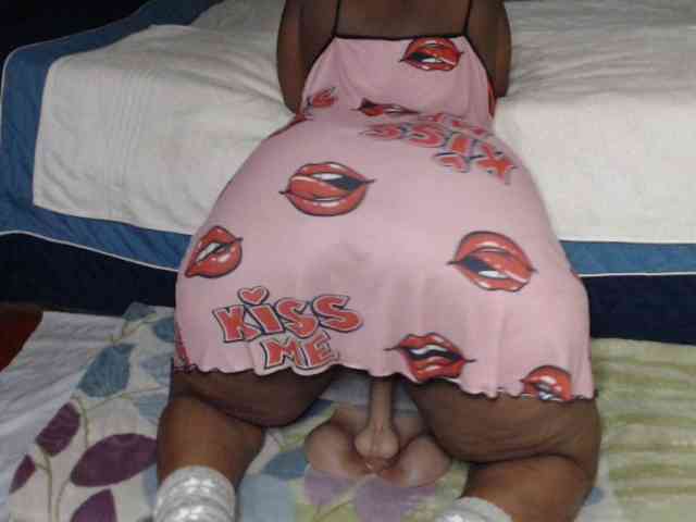 Prettybkack25 webcam
