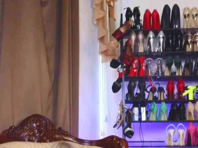 Alina-Grosu webcam