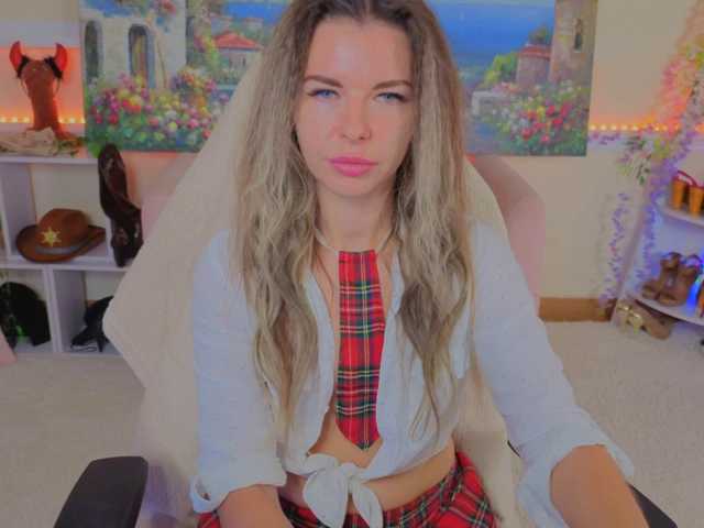 LunaRishi live cam on BongaCams
