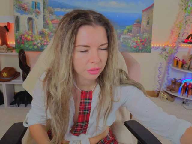 LunaRishi live cam on BongaCams