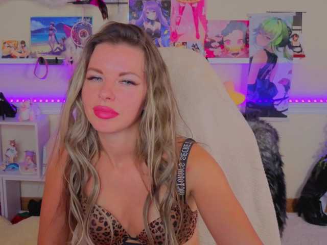 LunaRishi live cam on BongaCams