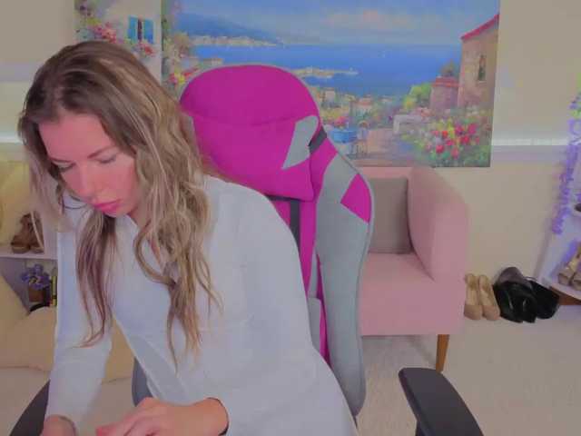 LunaRishi live cam on BongaCams