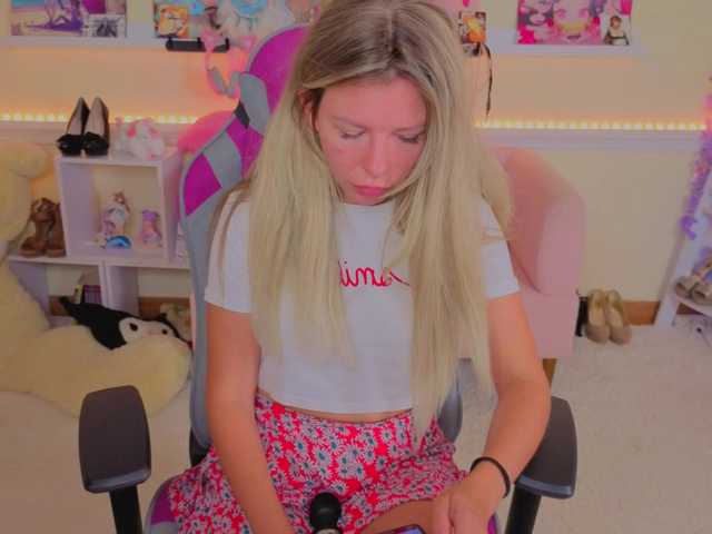LunaRishi live webcam show